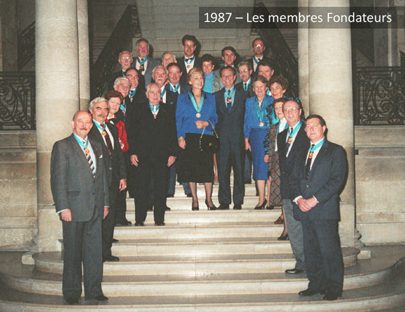 Les membres fondateurs de l'Ordre des Canardiers en 1987